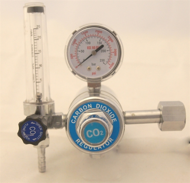 Riduttore di pressione CO2 con Preriscaldo 220V